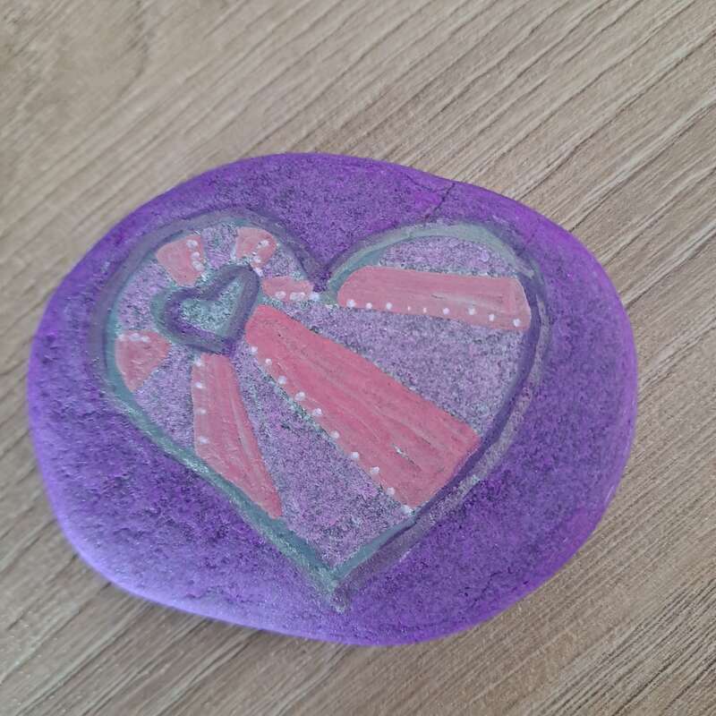 Sasso dipinto: Cuore 💗 — di Enry.72